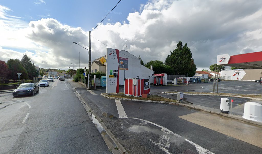 Retrouvez l&rsquo;évolution du prix du carburant mise à jour régulièrement pour la station essence Intermarche Segonzac qui se situe à l&rsquo;adresse suivante Route de cognac à Segonzac, 16130. Vous pourrez ainsi estimer le prix d&rsquo;un plein d&rsquo;essence pour vos déplacements [&hellip;]