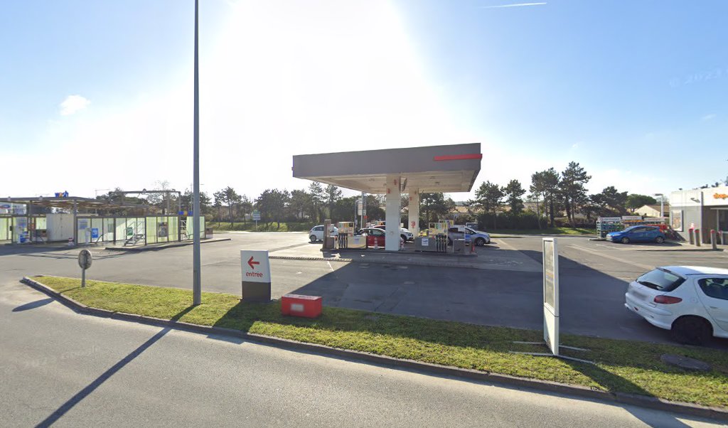 Retrouvez l&rsquo;évolution du prix du carburant mise à jour régulièrement pour la station essence Relais Star Villeneuve Les Salines qui se situe à l&rsquo;adresse suivante Rue jean-paul sartre à La Rochelle, 17000. Vous pourrez ainsi estimer le prix d&rsquo;un plein [&hellip;]
