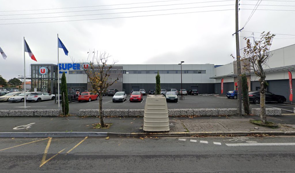 Retrouvez l&rsquo;évolution du prix du carburant mise à jour régulièrement pour la station essence Super U Coop Atlantique Royan qui se situe à l&rsquo;adresse suivante Boulevard du colonel baillet à Royan, 17200. Vous pourrez ainsi estimer le prix d&rsquo;un plein [&hellip;]