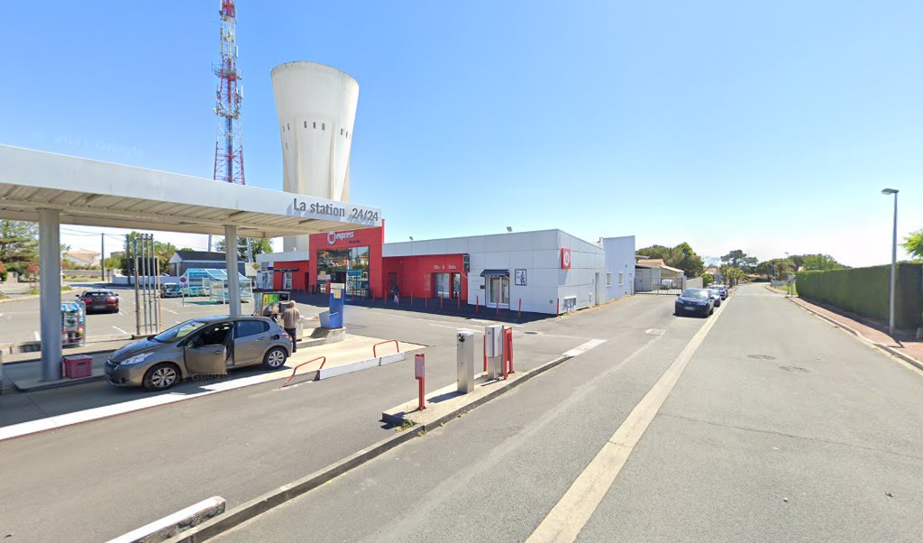 Retrouvez l&rsquo;évolution du prix du carburant mise à jour régulièrement pour la station essence U Express qui se situe à l&rsquo;adresse suivante 6 avenue des hautes folies à Vaux-Sur-Mer, 17640. Vous pourrez ainsi estimer le prix d&rsquo;un plein d&rsquo;essence pour [&hellip;]