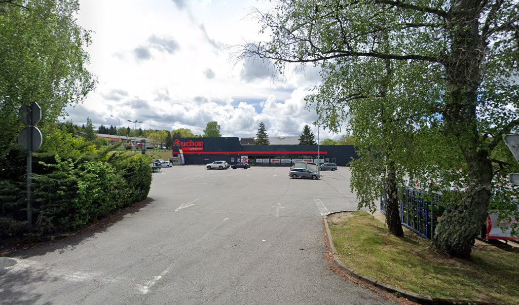 Retrouvez l&rsquo;évolution du prix du carburant mise à jour régulièrement pour la station essence Simply Market qui se situe à l&rsquo;adresse suivante Avenue charles de gaulle à Égletons, 19300. Vous pourrez ainsi estimer le prix d&rsquo;un plein d&rsquo;essence pour vos [&hellip;]